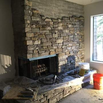 tahoe-stone-masonry-fireplace-1